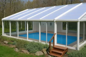 Comment remplacer une plaque en polycarbonate pour abri de piscine ?