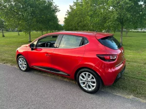 Combien de temps pour changer un embrayage sur une Clio 3 ?