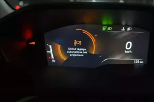 Résoudre les problèmes de réglage automatique des projecteurs sur Peugeot 308