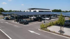 Combien de panneaux solaires faut-il en moyenne sur un parking ?